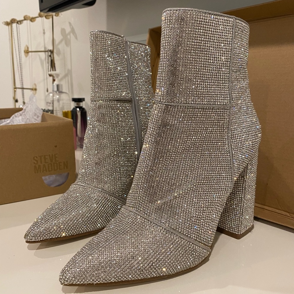 Steve Madden NOLA rhinestones boots